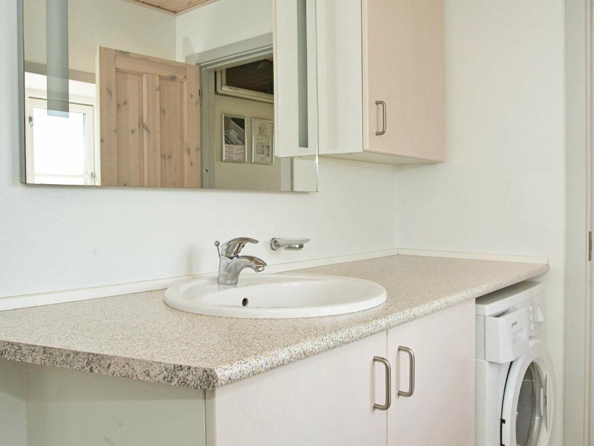 6 Person Holiday Home In Hejls Room photo